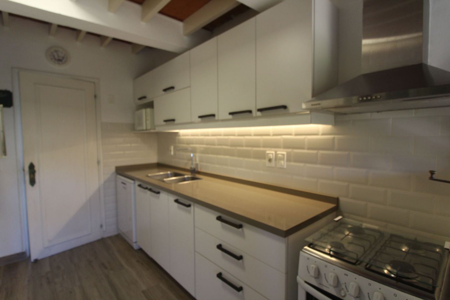 (BPV-BPV-9235)  Casa en alquiler de 4 dormitorios La Barra Montoya · Foto 10