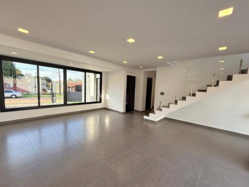 Alquilo Duplex Premium en Luque Laurelty — foto 2
