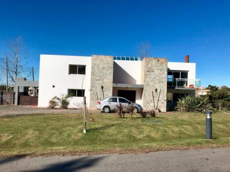 Lomas De La Tahona Casa 3 Dormitorios