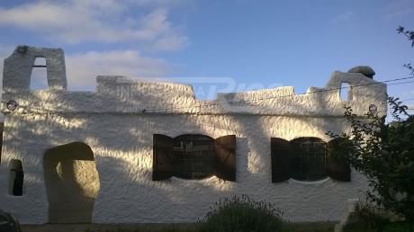 Delfin Y Toninas - Lomas De Solymar Sur