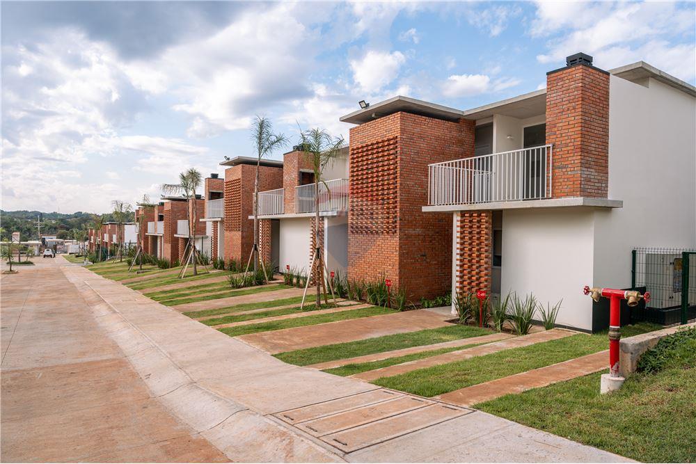 Casa en alquiler en Luque — foto 2