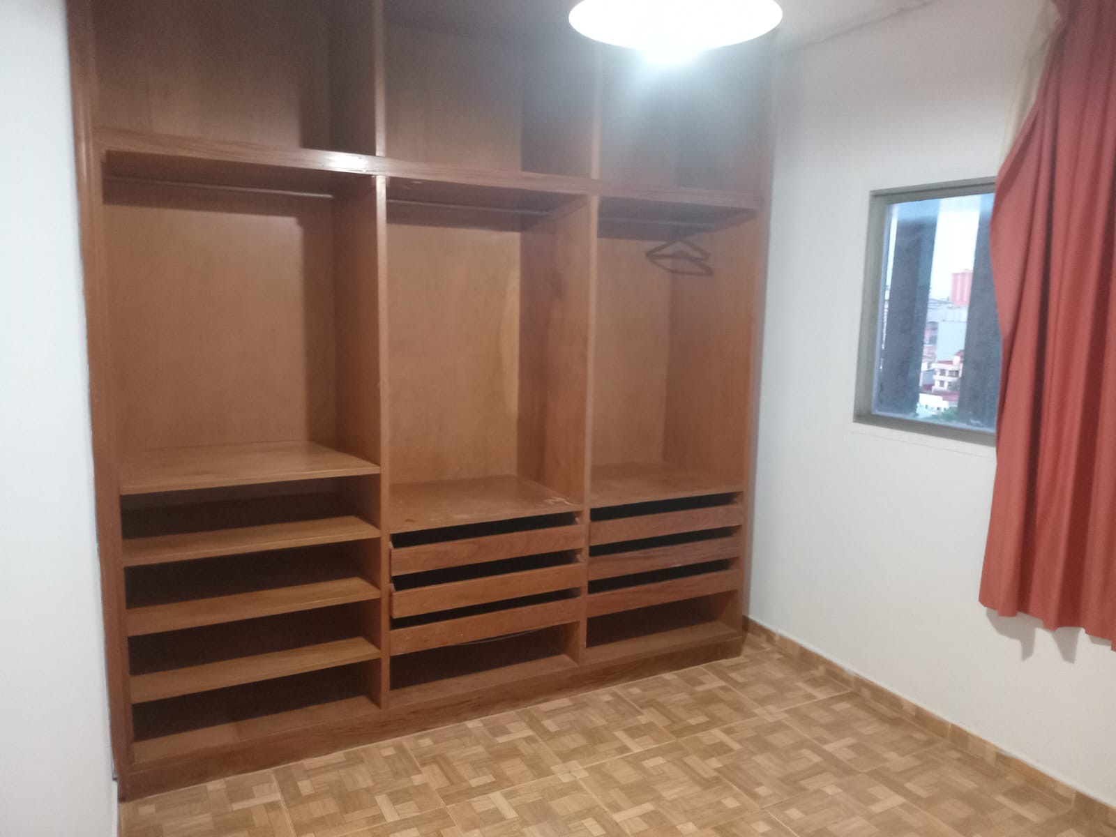 ALQUILO HERMOSO DEPARTAMENTO EN ZONA CENTRO — foto 2