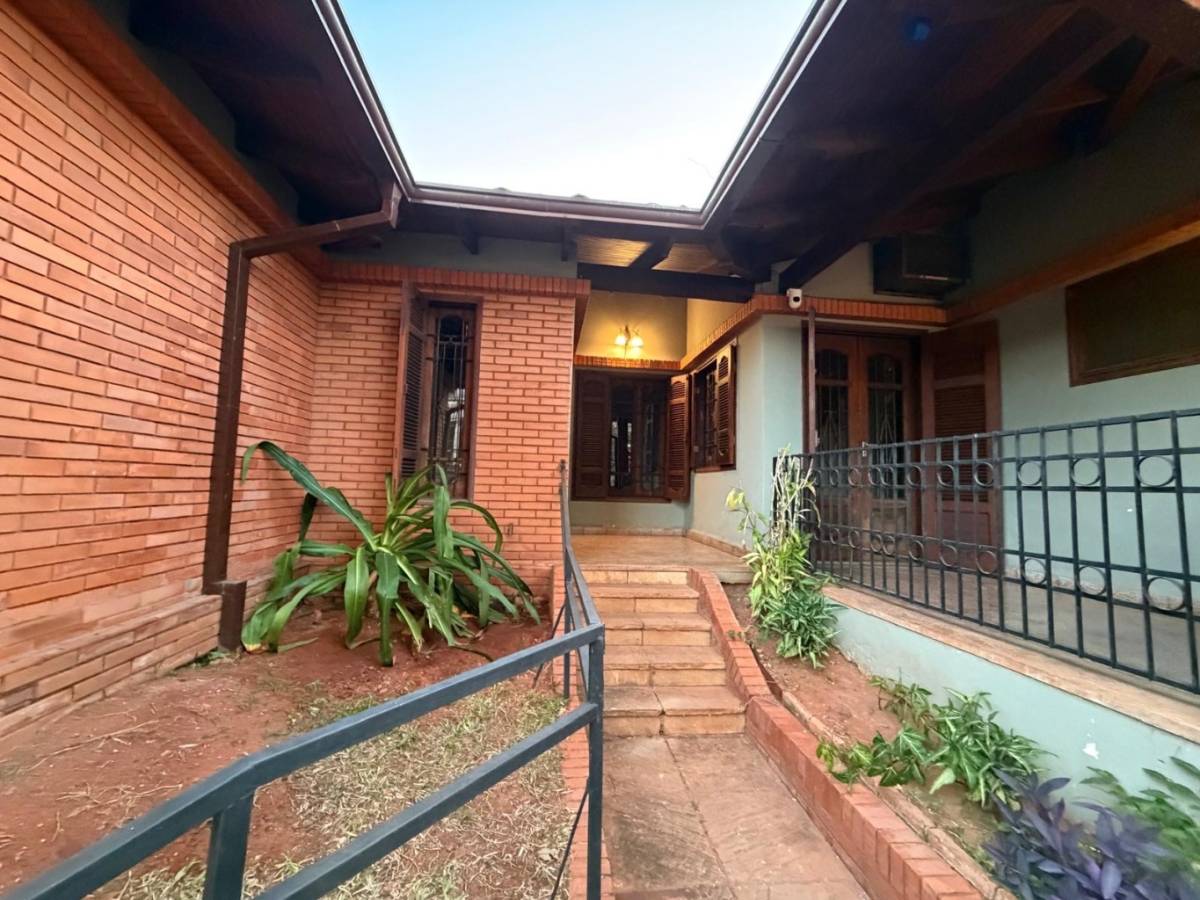 Casa en venta en Mburucuyá