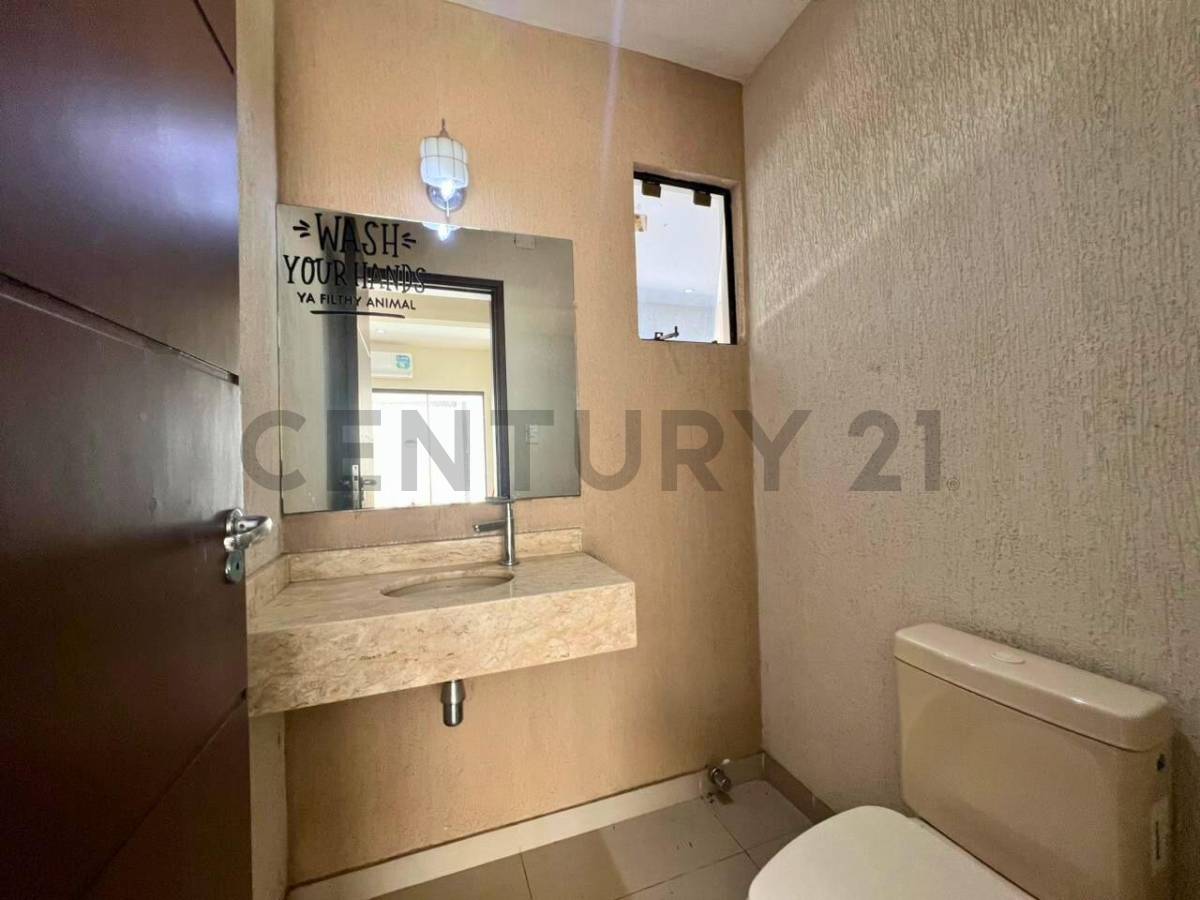 DÚPLEX EN ESQUINA EN BARRIO SANTA MARÍA – ASUNCIÓN — foto 3