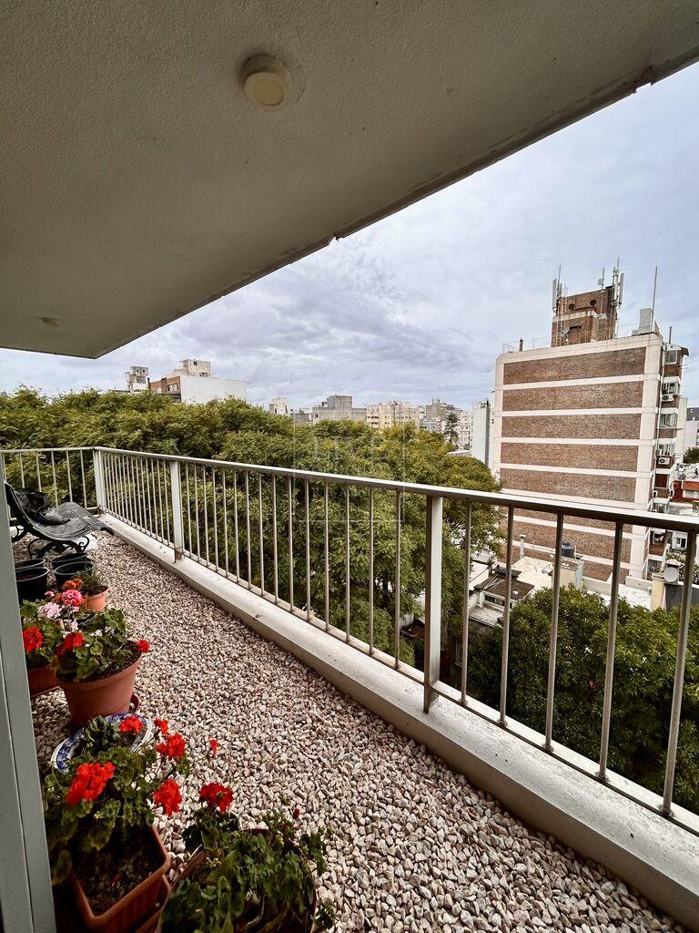 Apartamento de 2 dormitorios alquiler con muebles en Punta Carretas