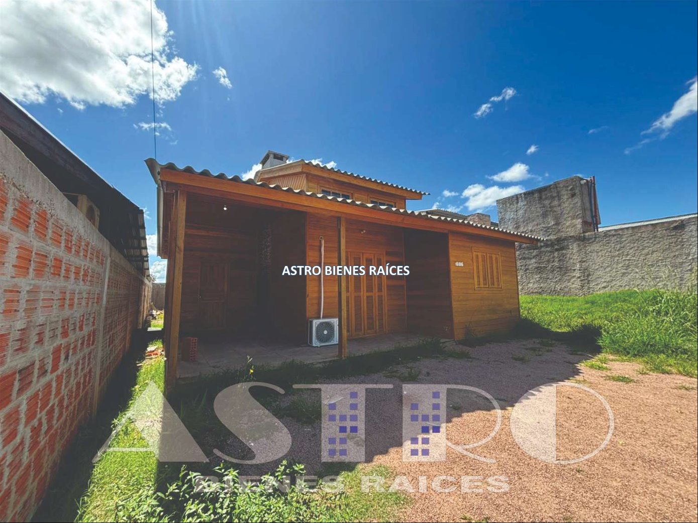 Cabaña En Venta dos dormitorios Melo