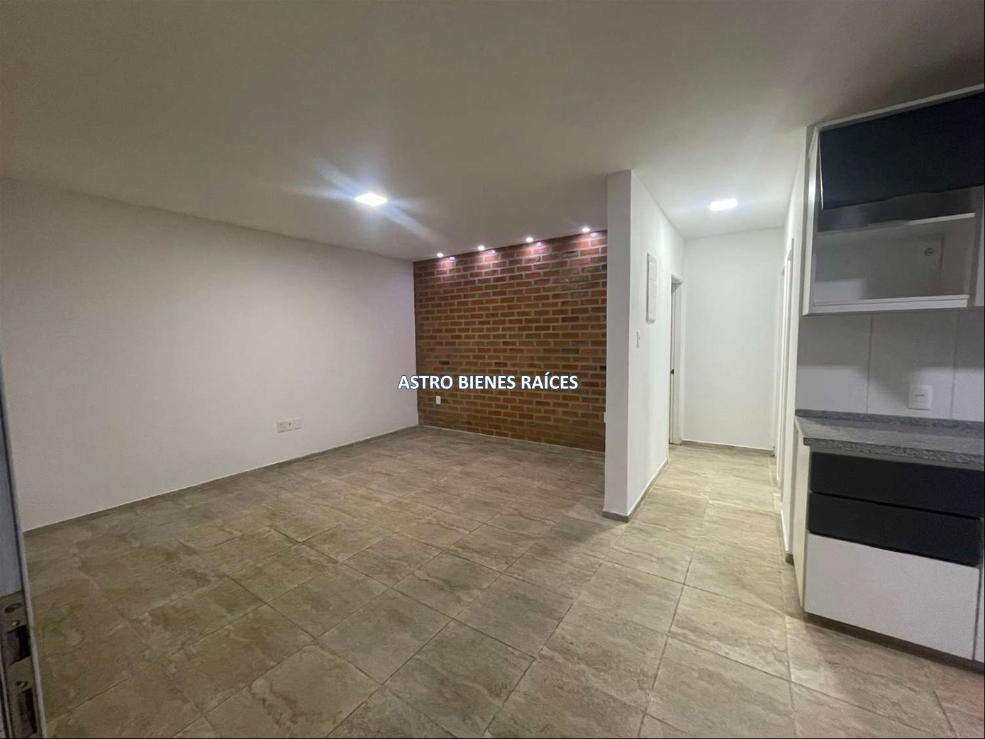 APARTAMENTO EN ALQUILER DOS DORMITORIOS MELO · Foto 4