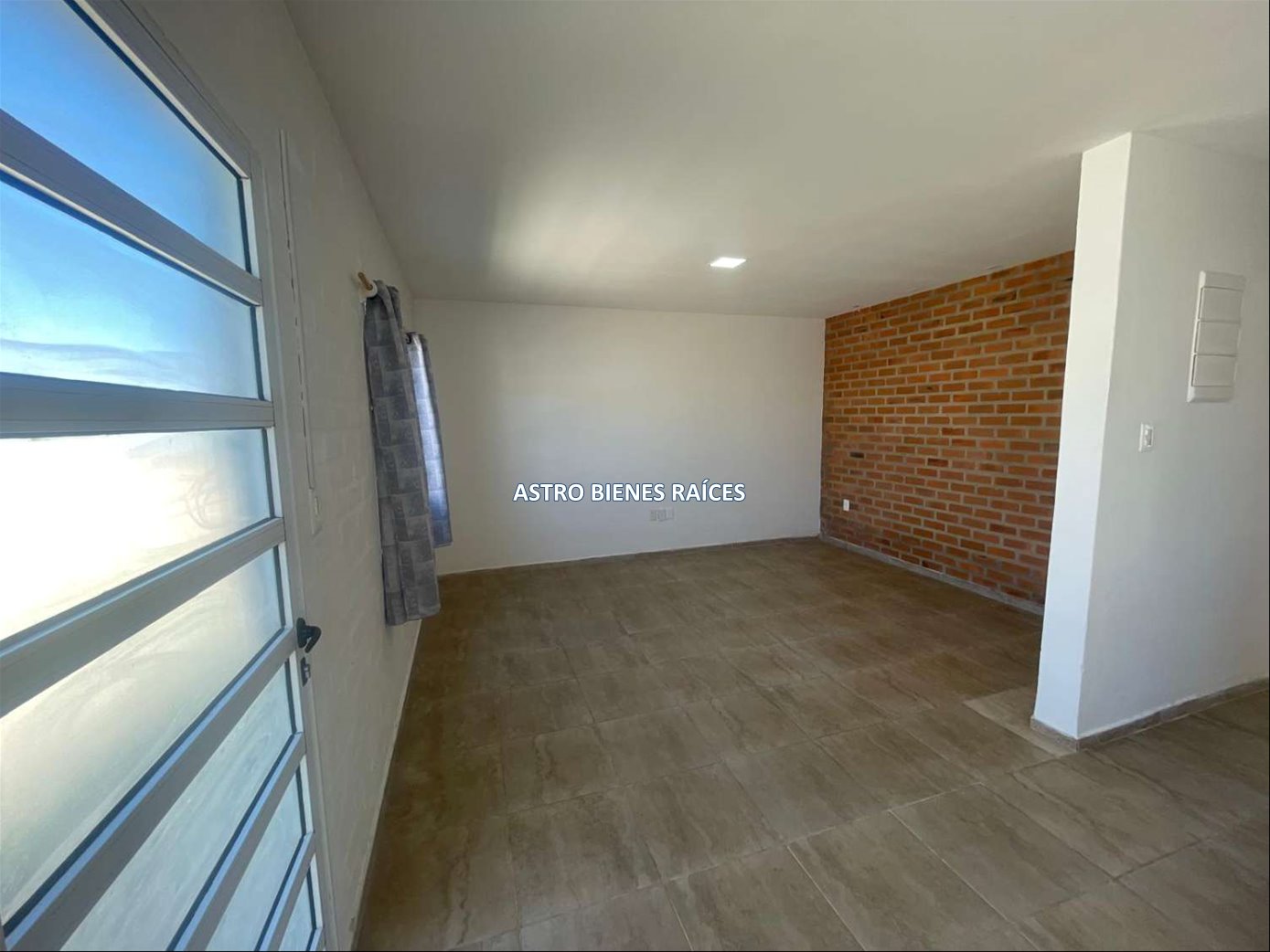 APARTAMENTO EN ALQUILER DOS DORMITORIOS MELO · Foto 3