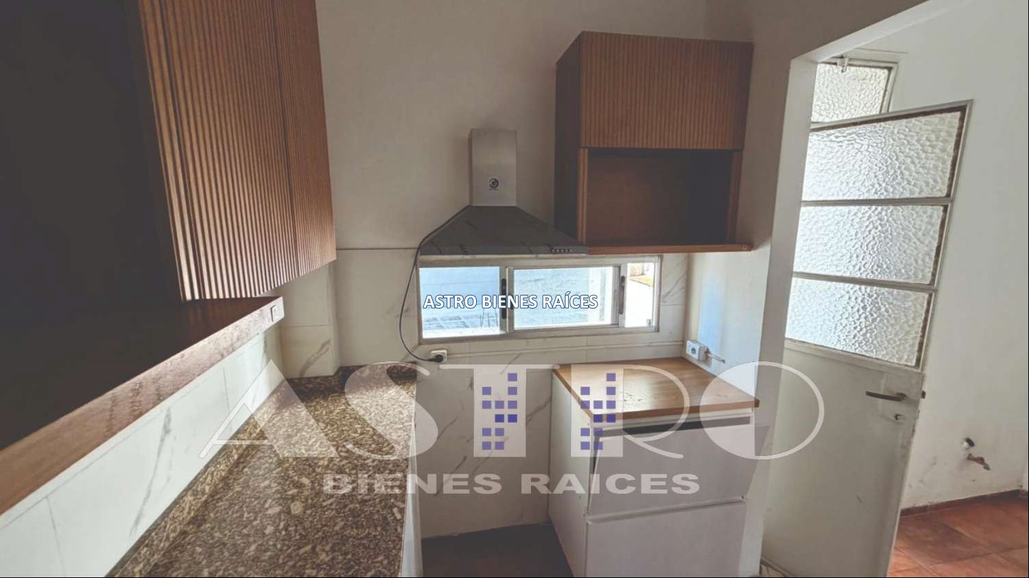 Apartamento Cordón Tres Dormitorios Amplio con Balcón