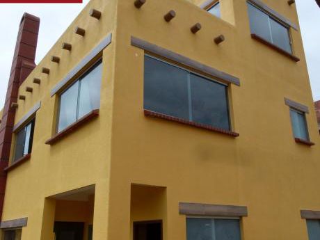 Casa En Venta Los Rosales