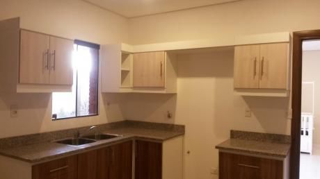 Casa Tipo Duplex En Barrio Jara