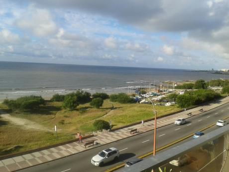 Sobre Rambla, Vista Al Mar