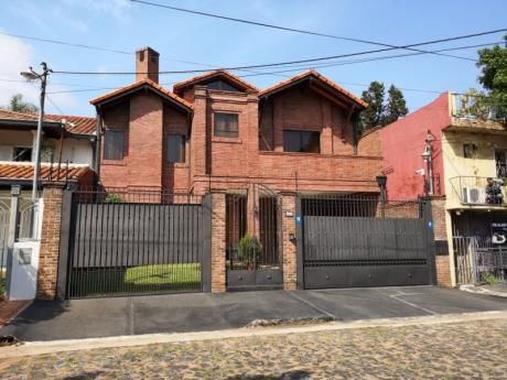 Casa En Venta Asunci贸n, Recoleta