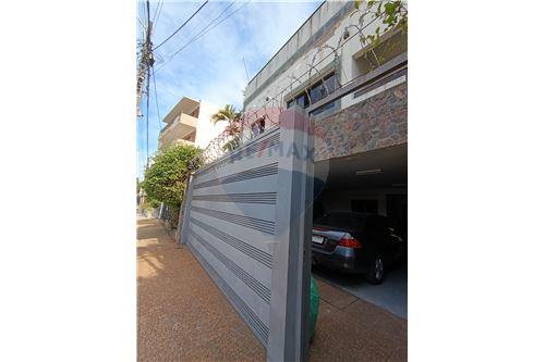Casa-Venta-PY Asunción Recoleta Mac Arthur 794 c/ Pacheco Mac Arthur 794 c/… — foto 2