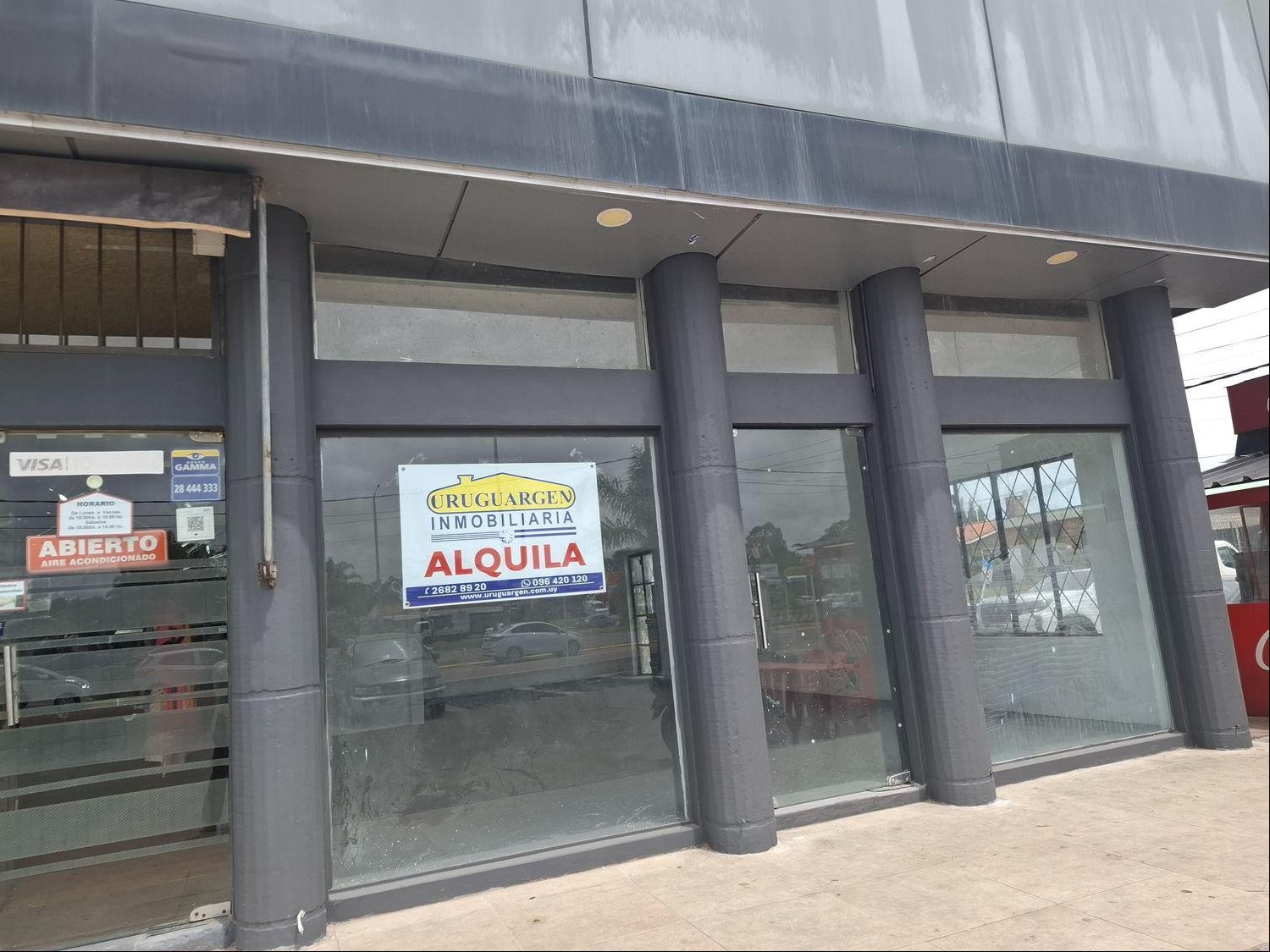 LOCAL  COMERCIAL,  EN LAGOMAR SOBRE GIANNATTASIO · Foto 3