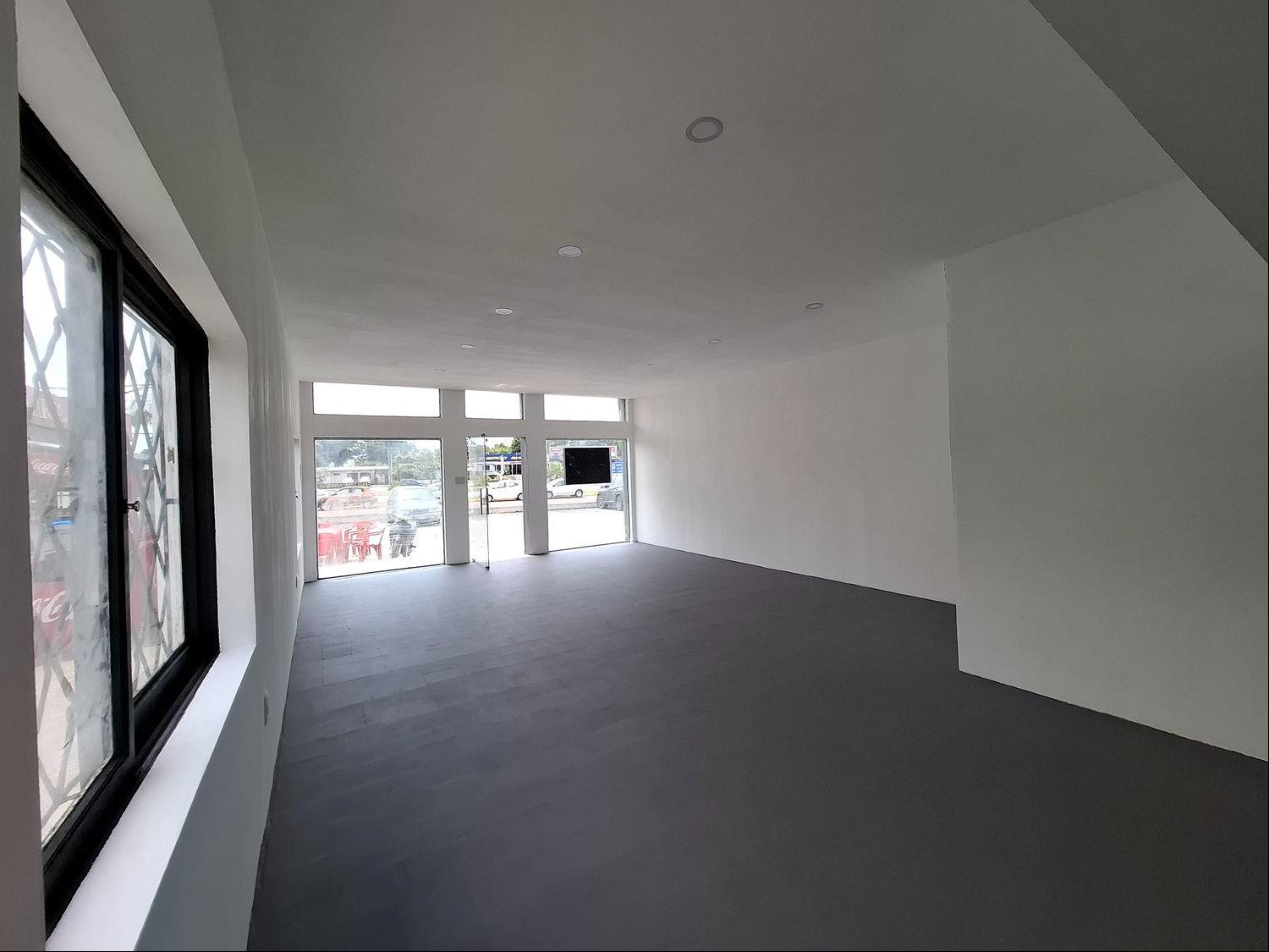 LOCAL  COMERCIAL,  EN LAGOMAR SOBRE GIANNATTASIO · Foto 11