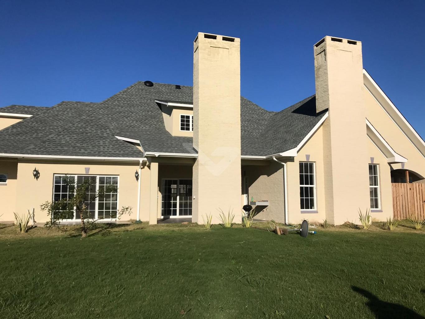 Casa venta y alquiler en Viñedos. 3 dormitorios. Servicio. Seguridad, Amenities