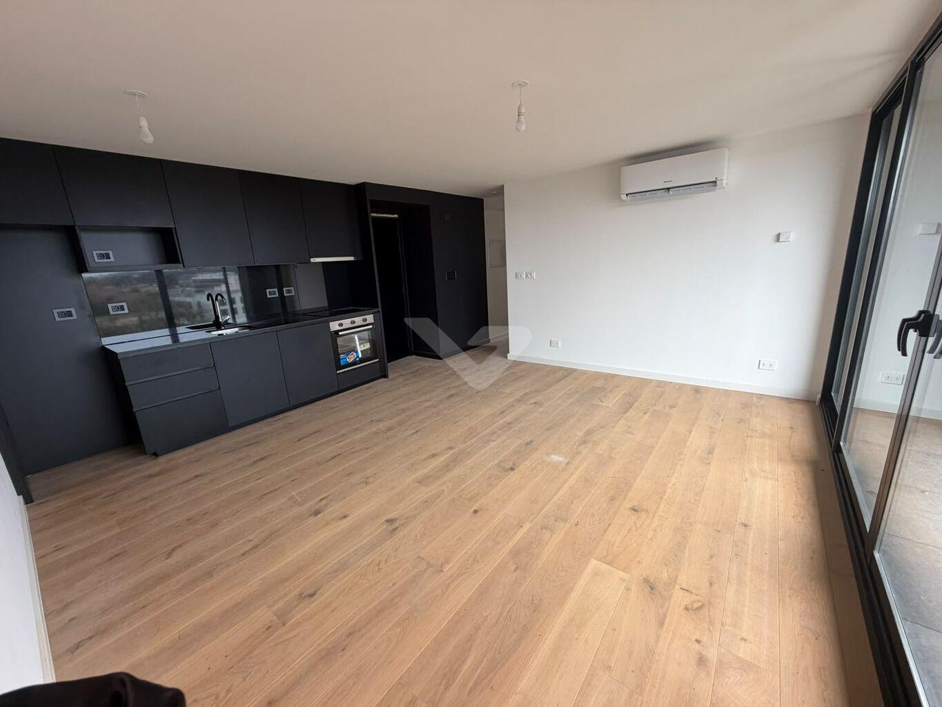 Alquiler apartamento Carrasco. 2 dormitorios. Aemnities. Garage