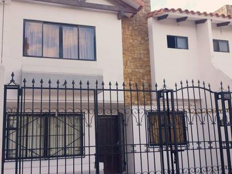 Hermosa Casa En Alquiler Por La Av. La Barranca (madre India)