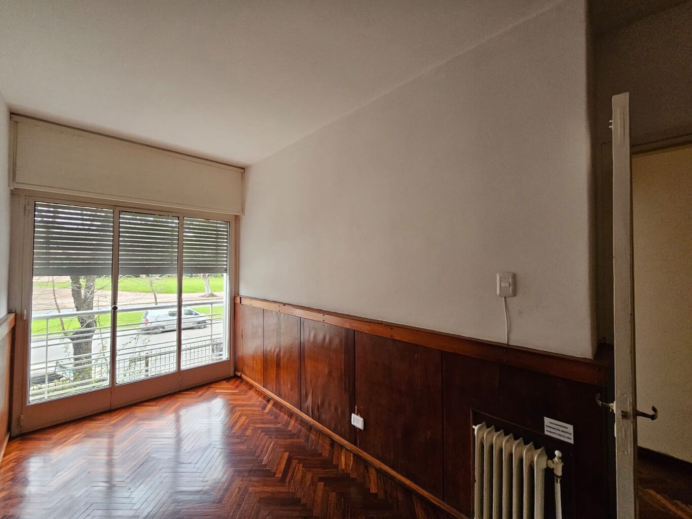 -Apartamento 2 dormitorios y patio en Parque Batlle