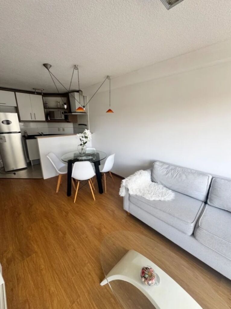 Apartamento 1 dormitorio amueblado Al frente · Foto 4