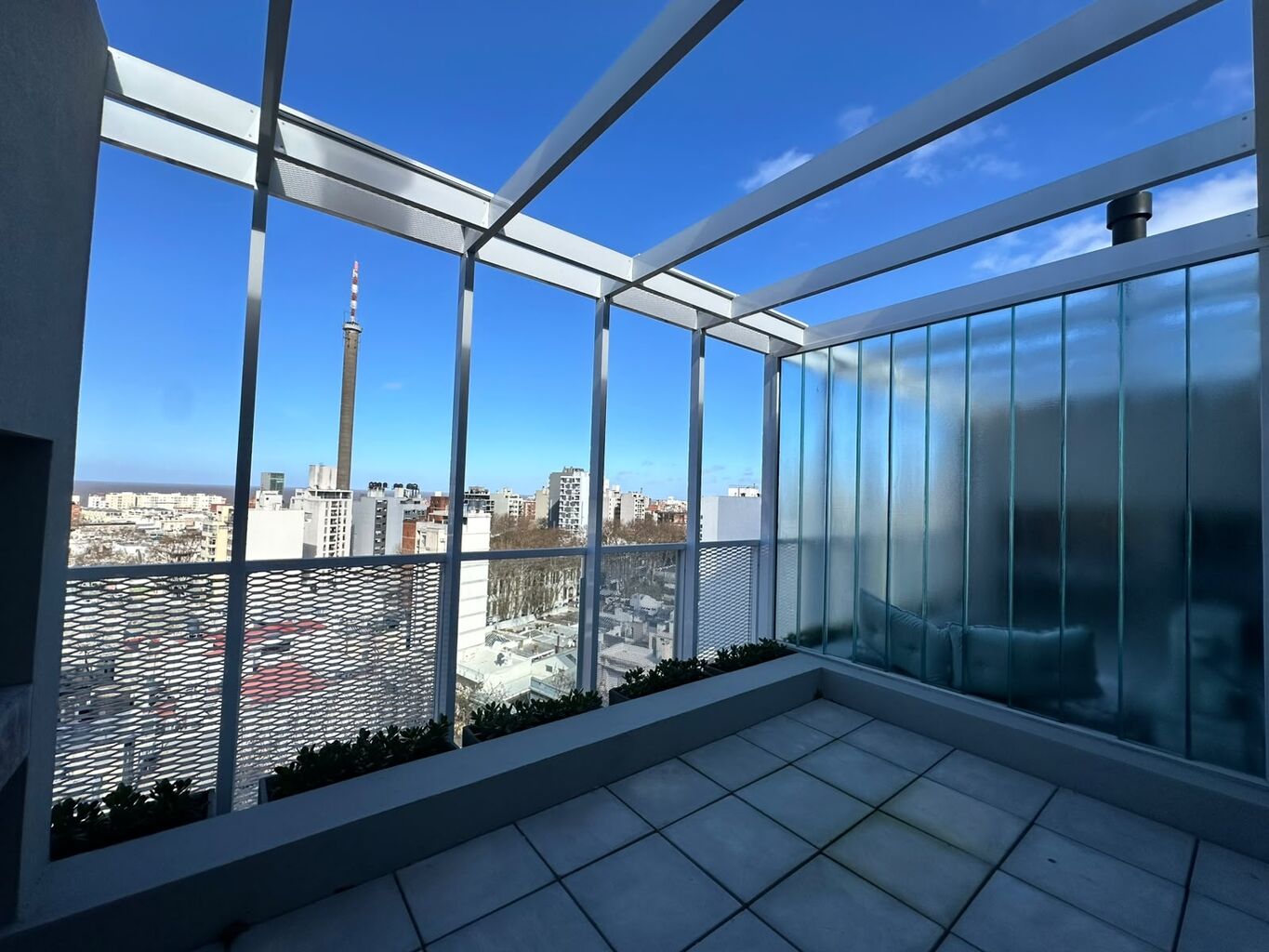 Apartamento en Cordón con parrillero exclusivo · Foto 2