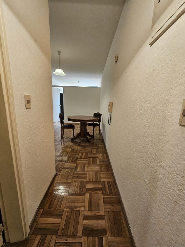 Monoambiente amplio en el Centro de Montevideo · Foto 6
