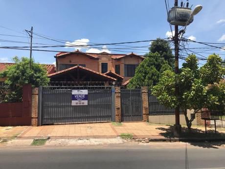 Vendo Residencia Zona Neroli,bautista.los Laureles,mariscal Estigarribia.