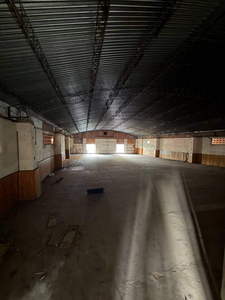 VENTA DE SALON COMERCIAL – CENTRO — foto 2