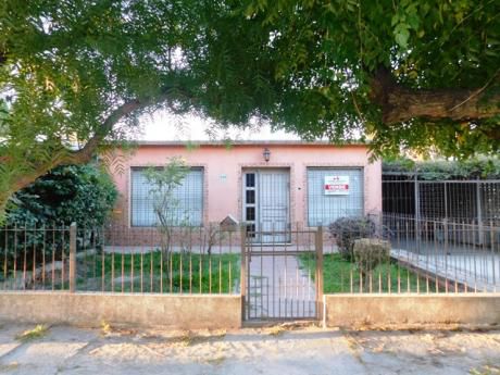 Vendo Casa De 2 Dormitorios En La Paz