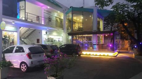 Local Frente Al Centro De Eventos Del Shopping Mariscal