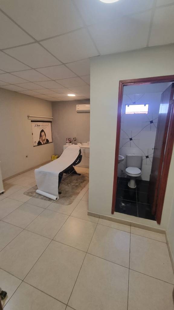 Centro Médico 15 consultorios | Luque — foto 3