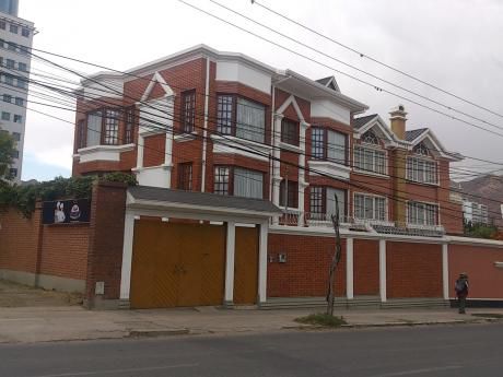 Cómoda Muy Bien Ubicada
