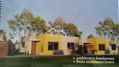 Casas En Lomas De Solymar