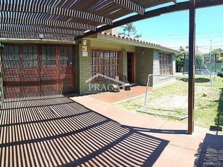 Casas En Parque De Solymar