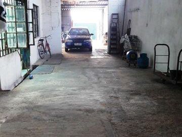 Vivienda Y Lugar Para Gran Taller O Depósito, Entrada Para Camión