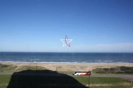 Apartamento 3 Suites Y Dependencia, Punta Del Este, Playa Brava, Venta