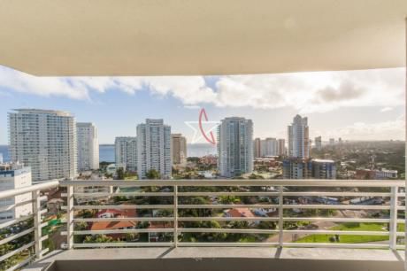 Apartamento 2 Dormitorios, Aidy Grill, Punta Del Este, Venta