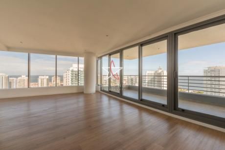 Apartamento 3 Dormitorios, Aidy Grill, Punta Del Este, Venta