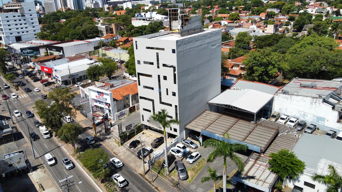 Alquilo Oficina Piso Completo De 336 m2 En Barrio Villa Morra Sobre Importante Avenida — foto 3