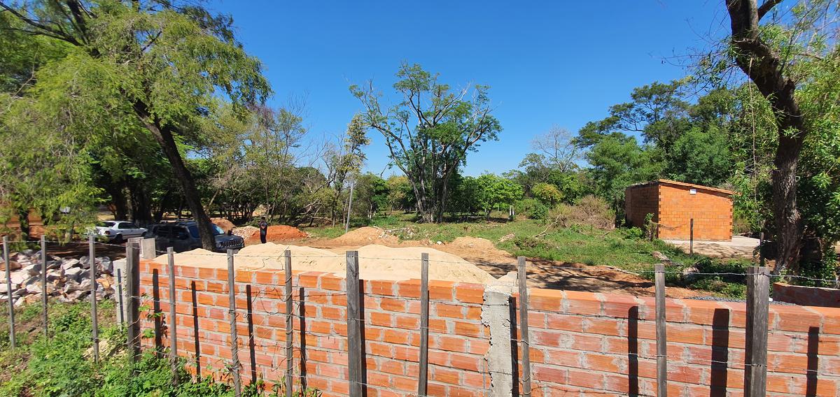 Alquilo Terreno De 5.497 m2 Sobre Asfalto En La Ciudad De Limpio — foto 2