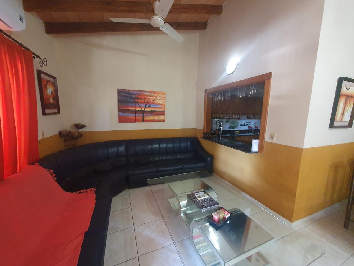 Alquilo Penthouse Amoblado De 3 Dormitorios Sobre Calle Palma — foto 3