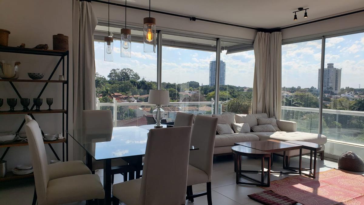 Vendo Departamento de Dos Dormitorios Amoblado Con Dos Cocheras En Barrio Madame Lynch — foto 3