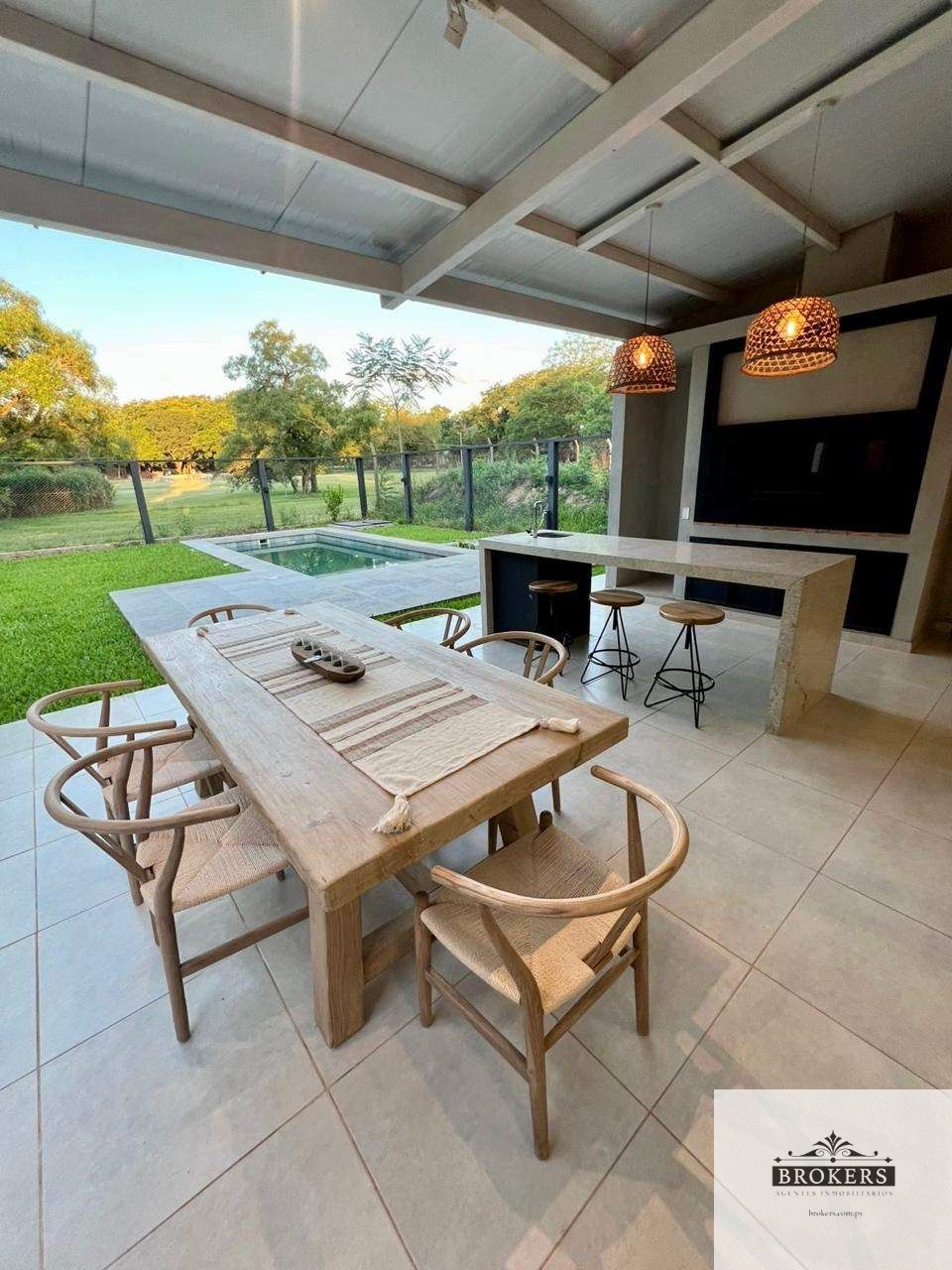 Vendo Casa a Estrenar Full Amoblada De 3 Dormitorios Con Piscina En Sanber — foto 2