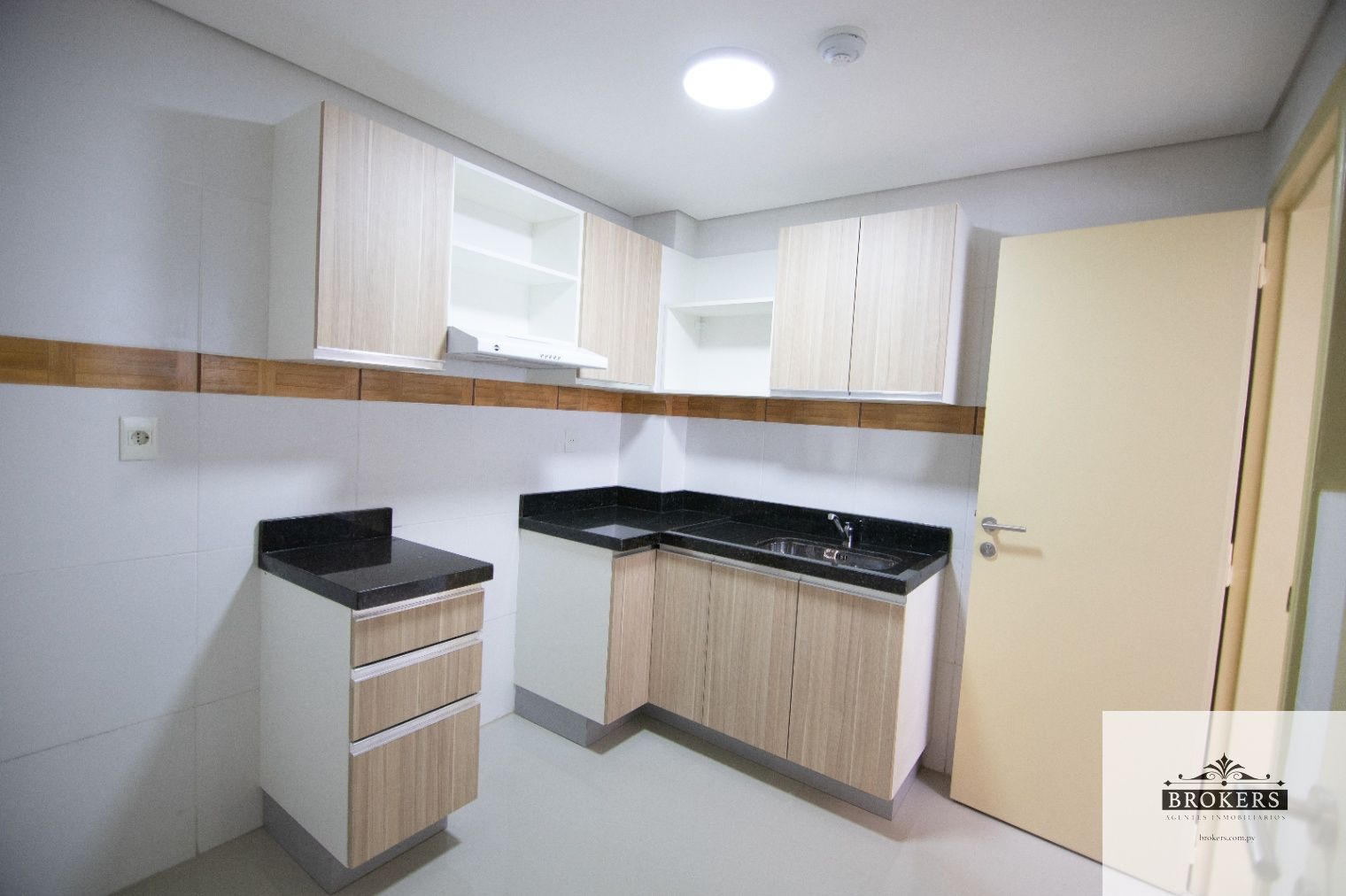 Alquilo departamento de un Dormitorio con cochera en Recoleta — foto 3