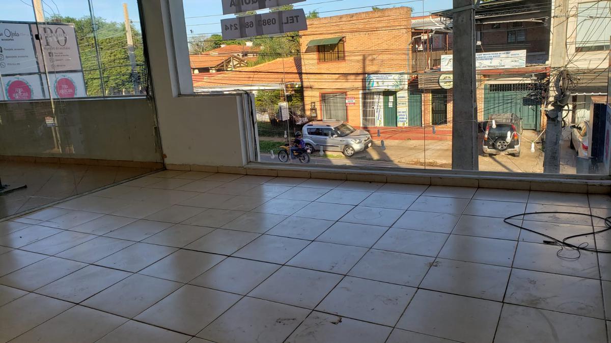 Alquilo Local de 25 M2 En Fdo. de la Mora a pasos de Mcal Lopez — foto 2
