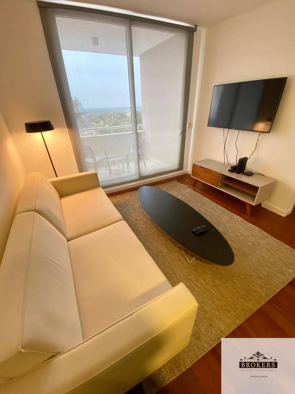 Departamento en alquiler de 1 dormitorio c/ cochera en Ykua Sati — foto 3