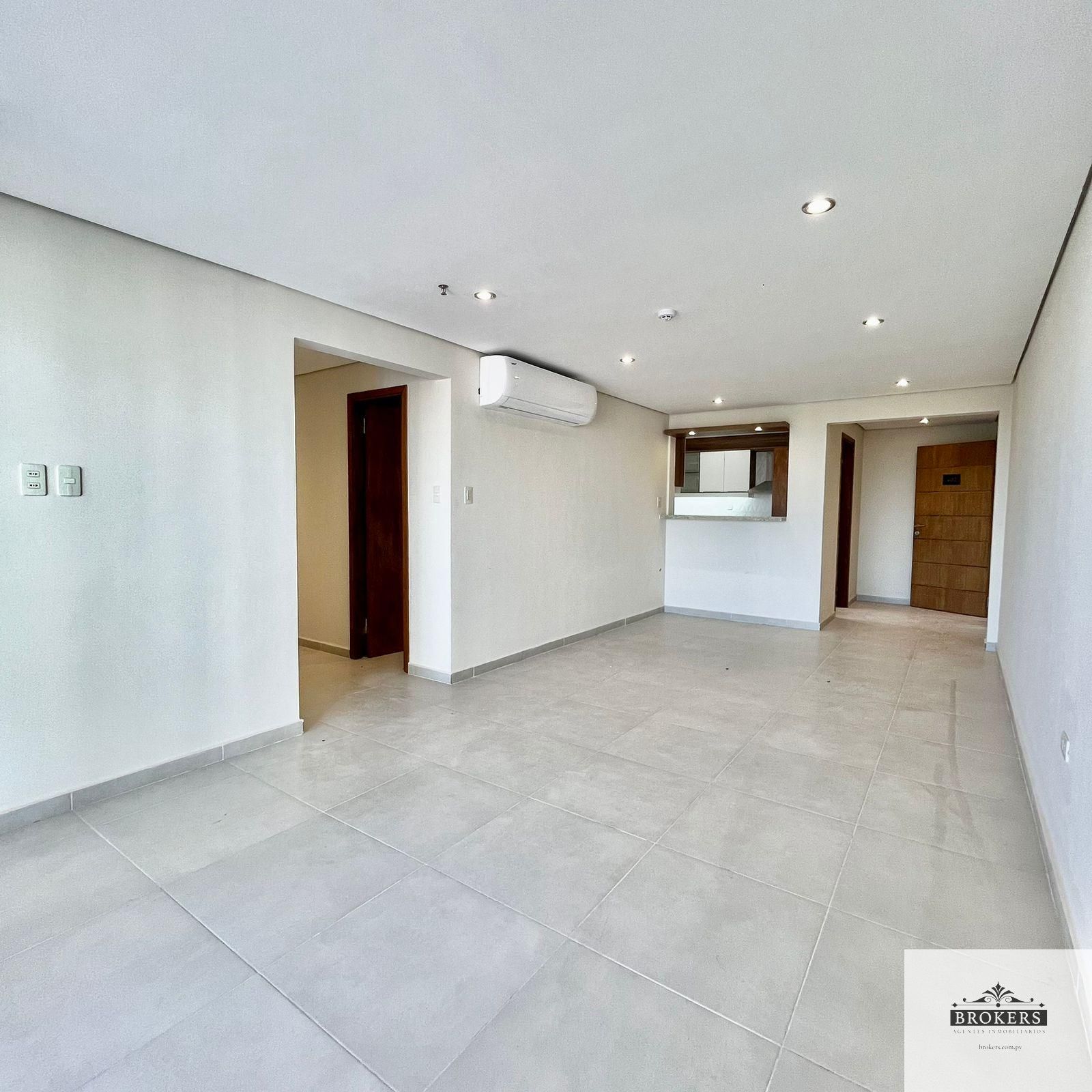 Departamento En Alquiler De 3 Dormitorios C/ Cochera En Barrio Jara — foto 3