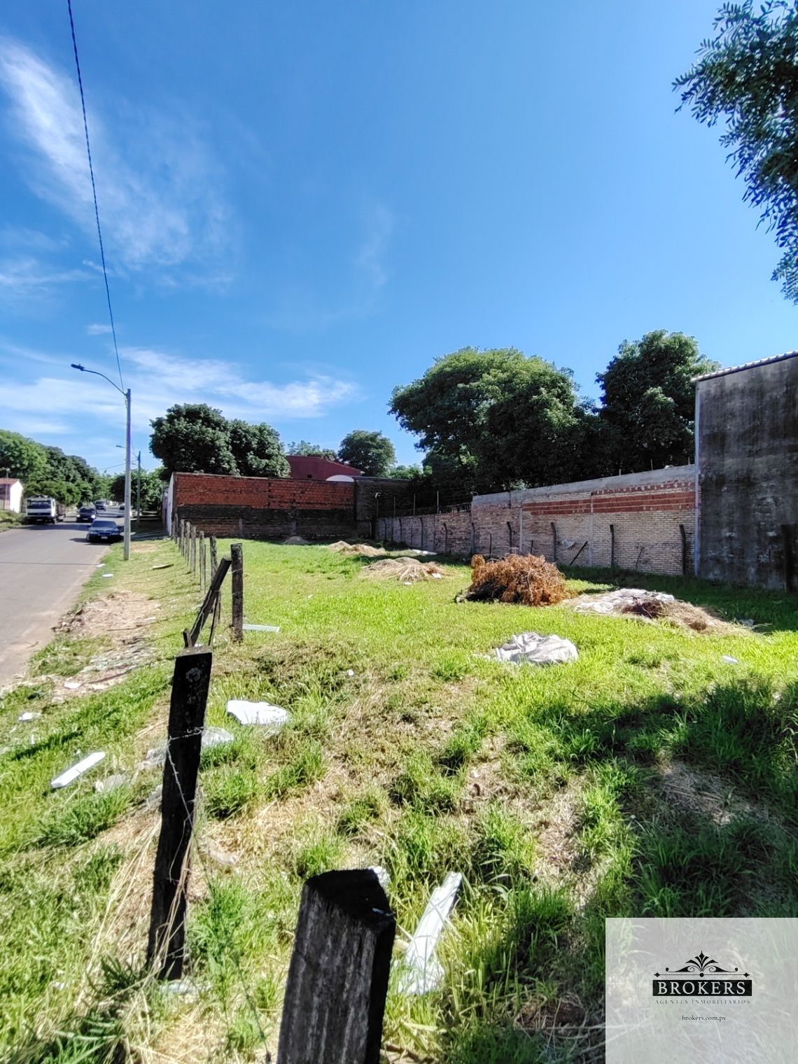 Vendo Terreno especial para Inverionistas 614m2  en esquina Fernando Zona Sur — foto 2