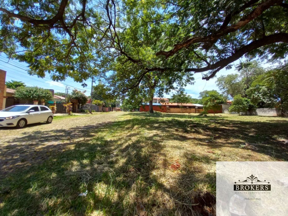 Terreno en venta de 1015m2 ubicado en Villa Adela Luque — foto 2